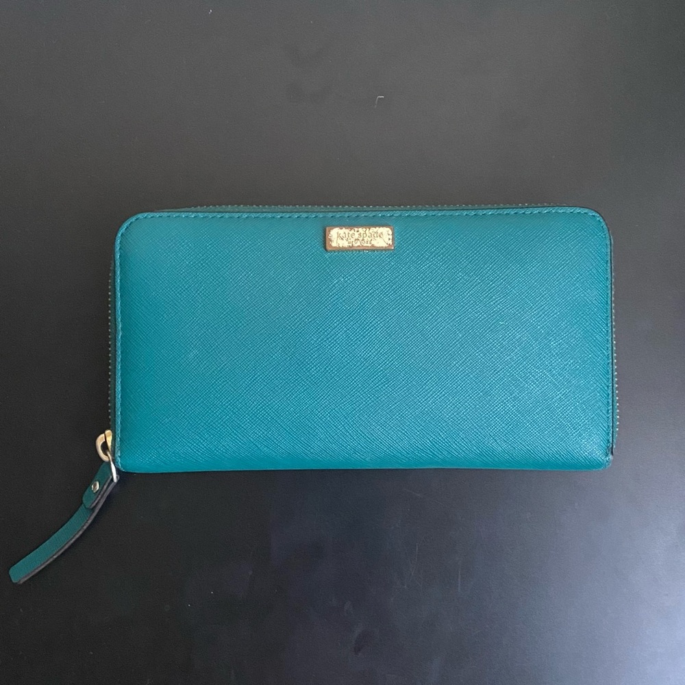 Kate Spade Zip Around Wallet